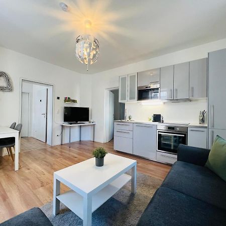 White Inn - Kuschelige Ferienwohnung Murzzuschlag Luaran gambar